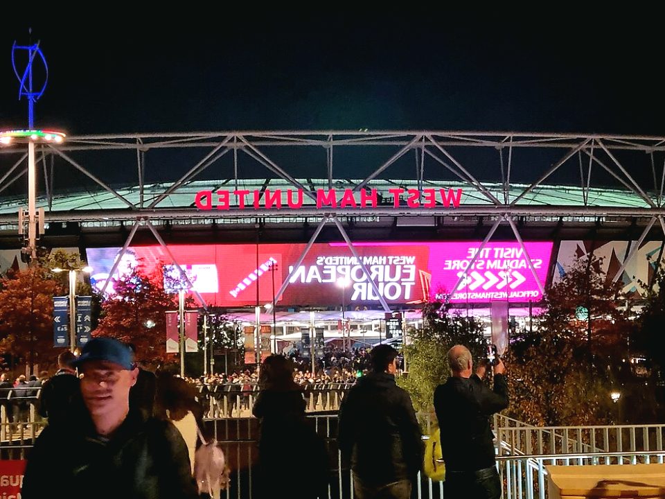 观赛2026赛季NFL常规赛：官方渠道与入口怎么选 · 米兰